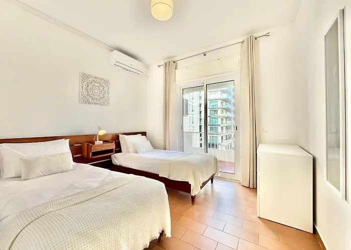 Direct Access With Sea View, Ac & Wifi