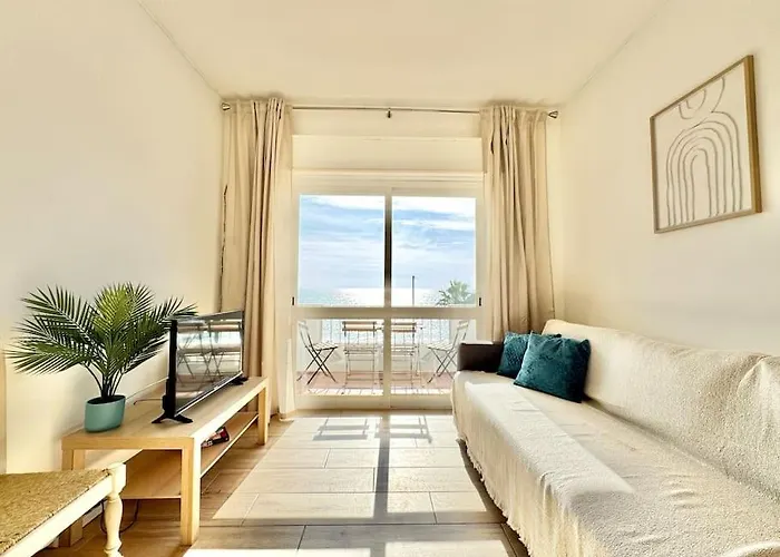 Apartament Direct Access With Sea View, Ac & Wifi *